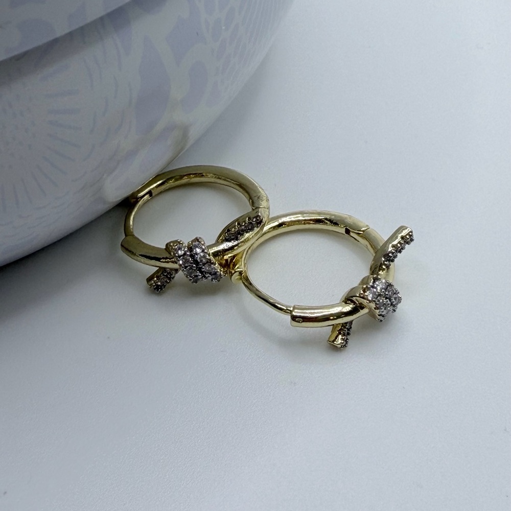 Knot Earrings NWT - Picture 3 of 4